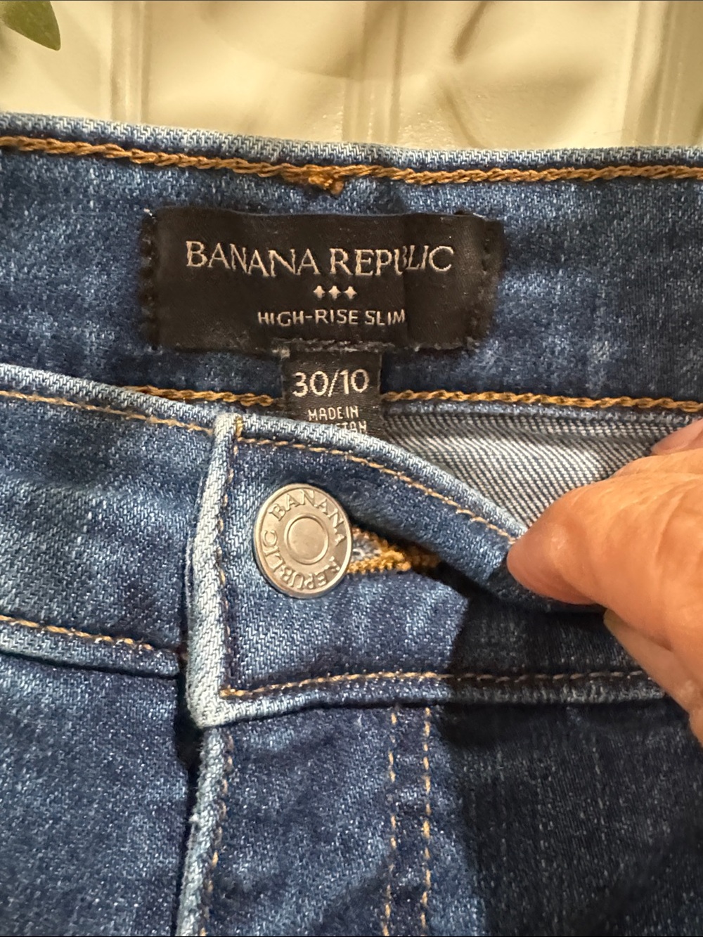 #353 BANANA REPUBLIC High-Rise Slim Jeans in Deep Blue Wash 30/10 - Picture 3 of 4
